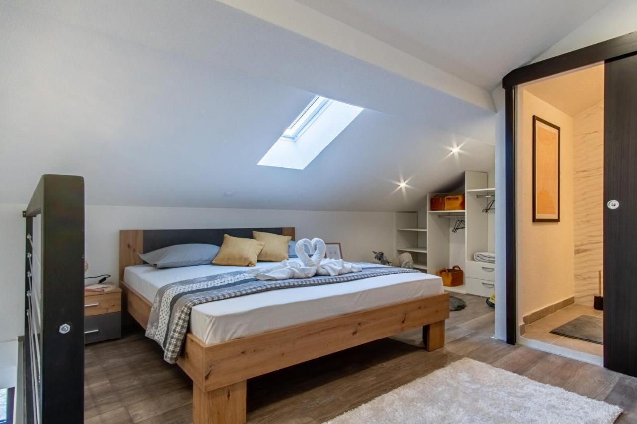 Su Casa - At Kastela Oldtown Apartment Exterior photo